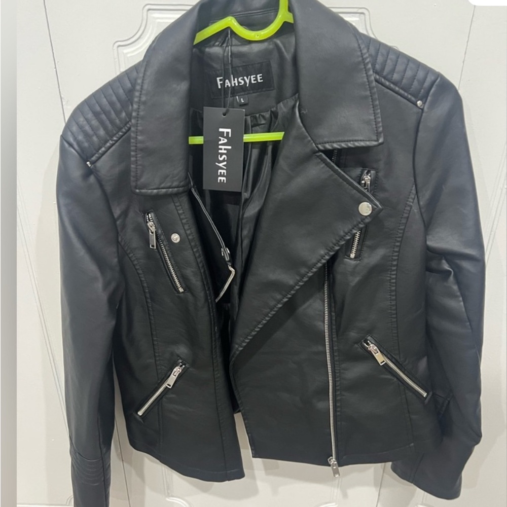 Fahsyee Black Faux Leather Moto Jacket